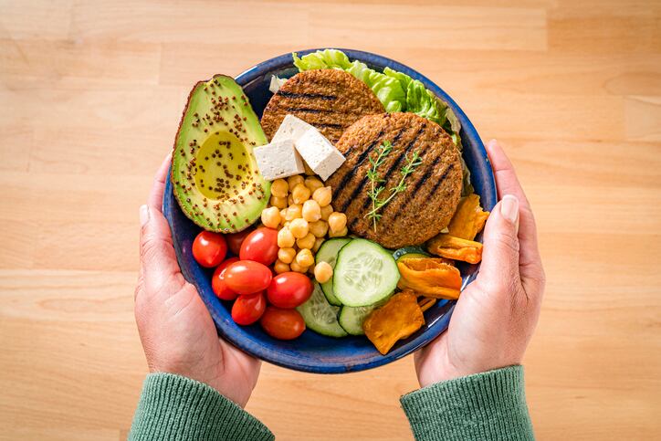 High-protein diets remain in demand, with 58–70% of consumers looking to increase protein content in their meals.