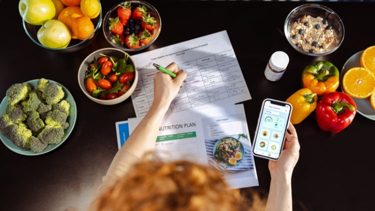 AI-and-chatbots-can-provide-useful-nutritional-advice-but-can-t-replace-human-nutritionists.jpg