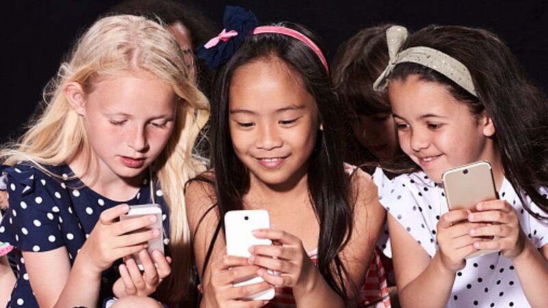 COVID-19-and-junk-food-ads-Children-s-added-exposure-during-pandemic-a-major-concern-experts.jpg