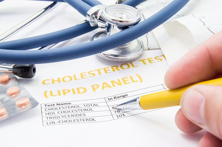 Review finds link between selenium and some cholesterol-lowering benefits