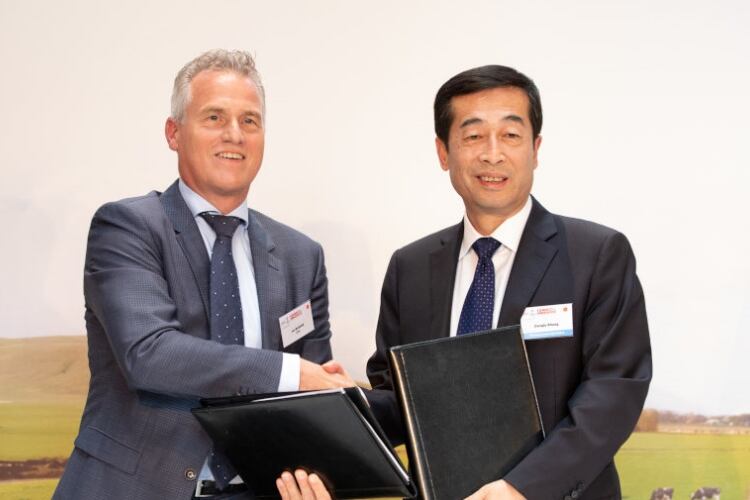Yili and Qlip sign MoU