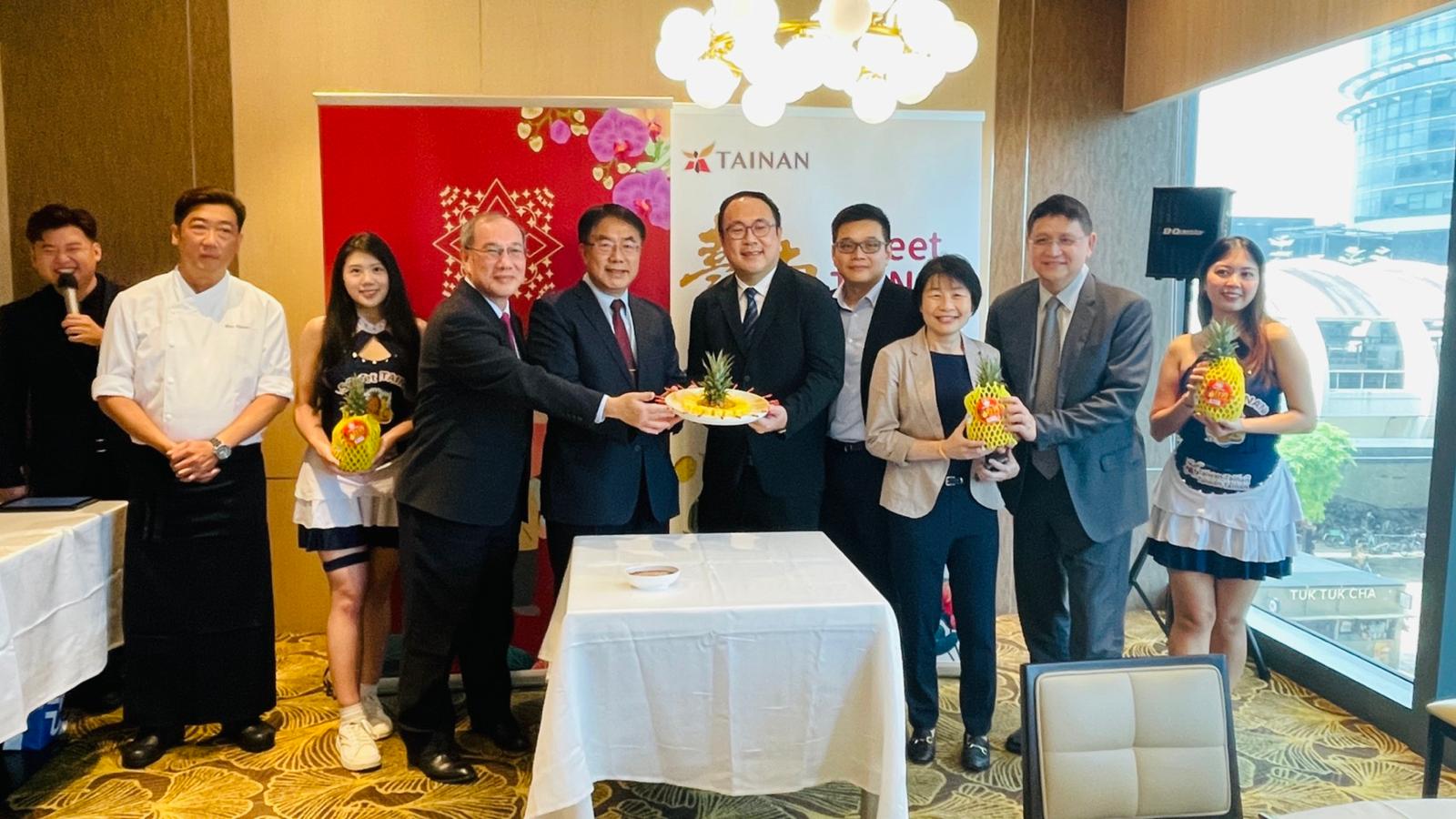 Tainan pineapples event in Singapore