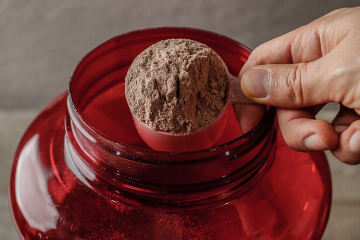 Age effect: Whey protein drink suppresses energy intake in younger, but not in older men