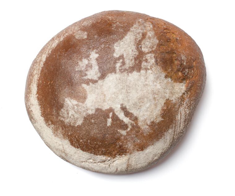 Low and high carbohydrate diets cut life expectancy, study finds