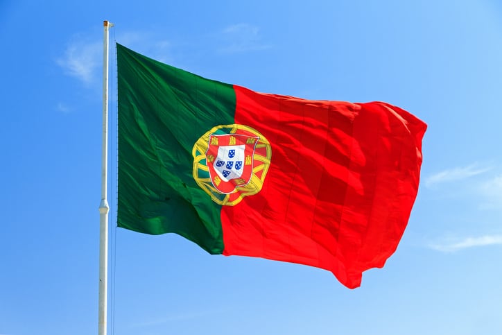 portugal-flag_dennisvdw.jpg