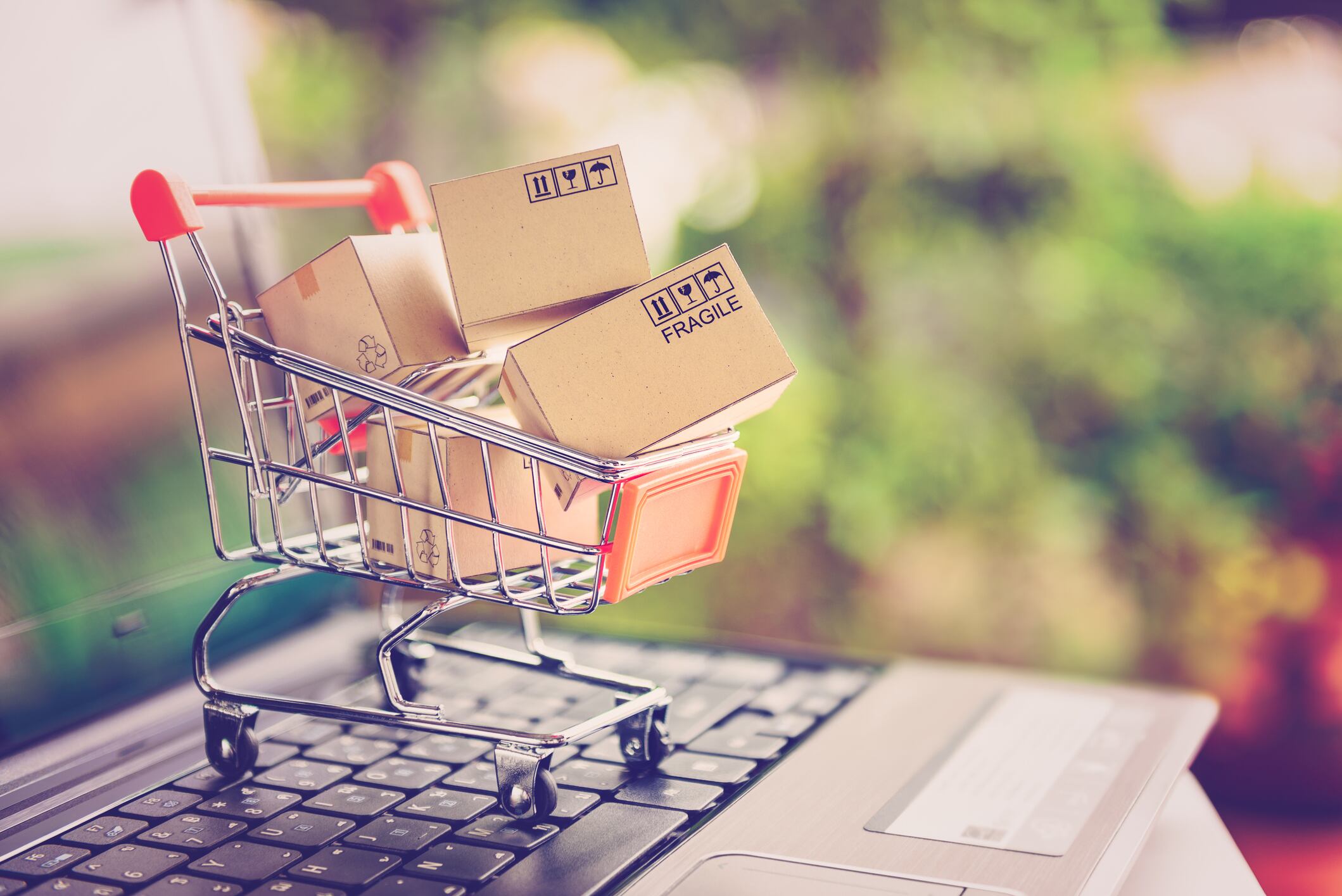 e-commerce-C-Getty-Images-William_Potter.jpg