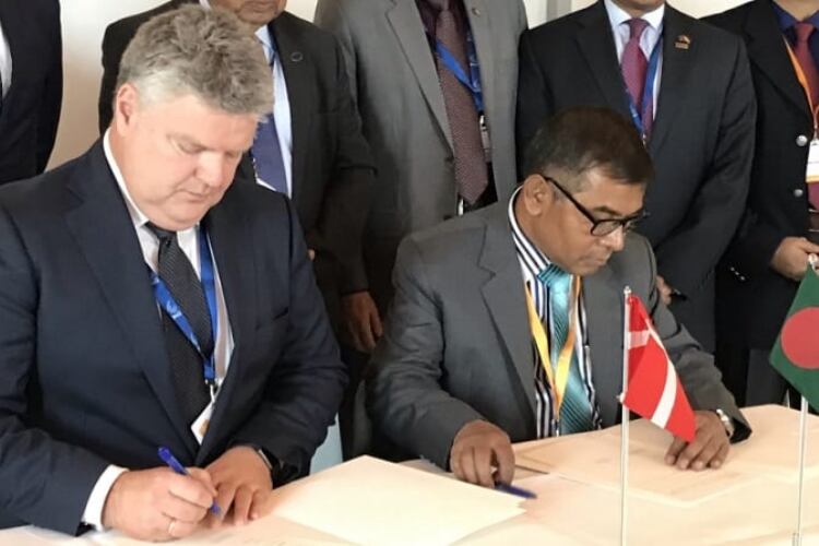 Arla supports dairy production in Bangladesh