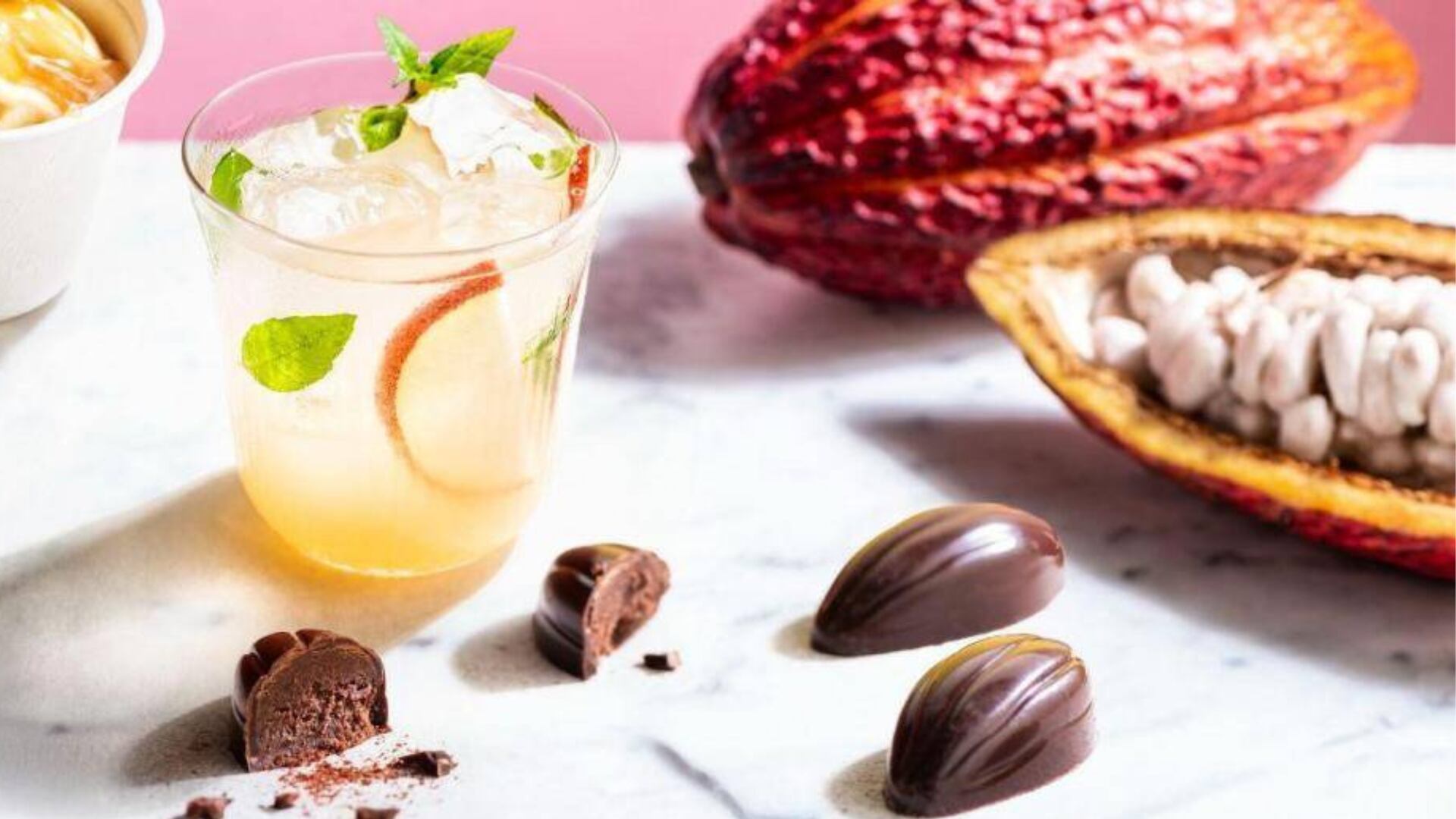 Cacao Cold Brew – made by immersing cacao nibs directly in water – delivers chocolate as a light, energising beverage.