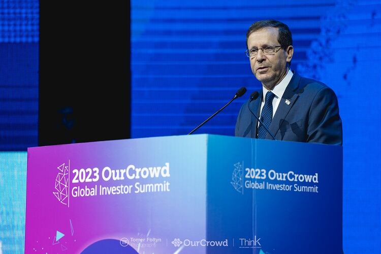 Tomer-Foltyn-2023_02_15-Ourcrowd-Summit-019.jpg