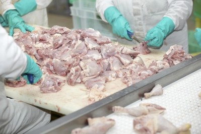 India has been urged by the WTO to liberalise import restrictions on poultry products and live pigs