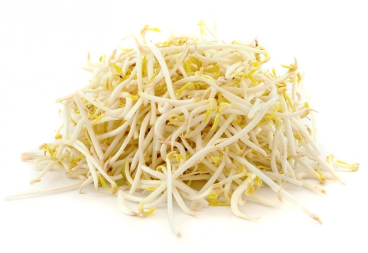 Raw mung bean sprouts. Picture: sommail/Istock