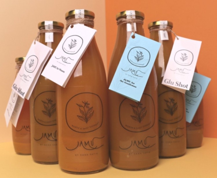 The products are sold in 500mL or 1L sizes. ©JAMU by Dana Safia