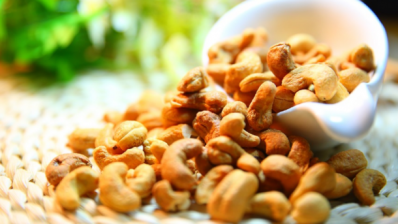 Cashew nuts are a rich source of essential fatty acids. ©iStock