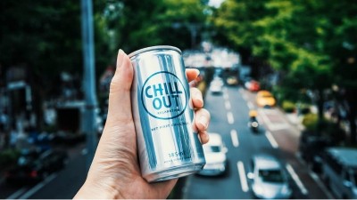 Coca-Cola Japan has set its sights on the local ‘relaxation drink’ market with a recent investment in newly-established beverage company Endian and its unique hemp-containing drink Chill Out. ©Endian